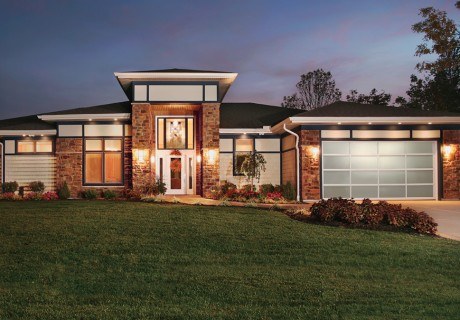 AVANTE™  collection garage doors