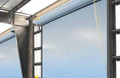 Thermotite™ Model 800C overhead doors