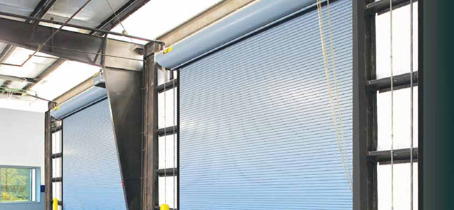 Thermotite™ Model 800C overhead doors